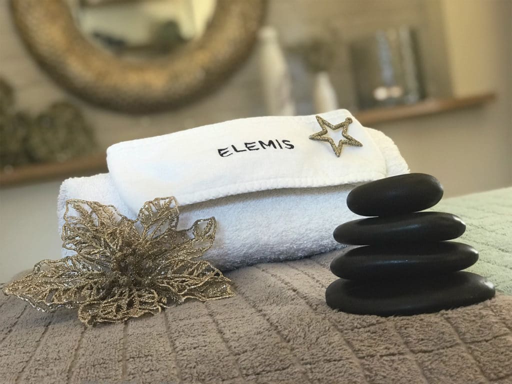 Festive Spa Day in luxury cottage at award-winning country spa
